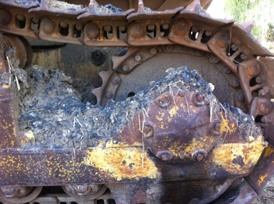 ขายรถแทรกเตอร์ CAT D5-B เกียตัด ตีนไก่ รถสวย ช่วงล่างเต็ม   สนใจโทรจองด่วน