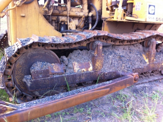 ขายรถแทรกเตอร์ CAT D5-B เกียตัด ตีนไก่ รถสวย ช่วงล่างเต็ม   สนใจโทรจองด่วน