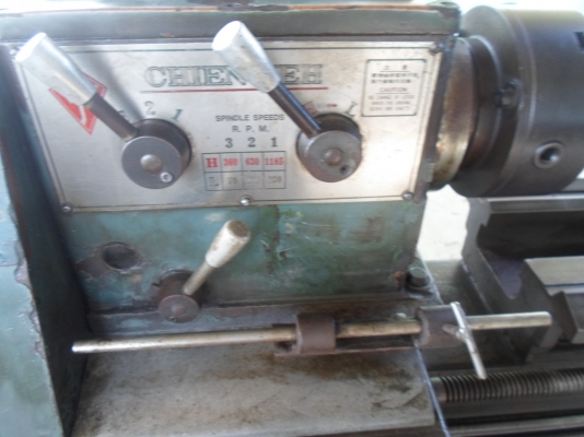 แท่นกลึง 6 ฟุต 3 เพลา เกียร์บล็อก ใช้ไฟบ้าน อุปกรณ์ครบ สภาพเดิม ๆ 85,000