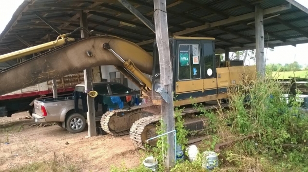 ขายแบคโฮ CAT E200B สภาพพร้อมใช้งาน แอร์เย็น เครื่องเดิม ปั้มแรง เอวแน่น แทรคดี เอกสารเล่มทะเบียน ราคาต่อรองได้ครับ ขายแบคโฮ CAT E200B สภาพพร้อมใช้งาน แอร์เย็น เครื่องเดิม ปั้มแรง เอวแน่น แทรคดี เอกสารเล่มทะเบียน ราคาต่อรองได้ครับ