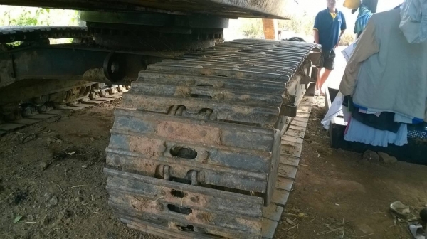 ขายแบคโฮ CAT E200B สภาพพร้อมใช้งาน แอร์เย็น เครื่องเดิม ปั้มแรง เอวแน่น แทรคดี เอกสารเล่มทะเบียน ราคาต่อรองได้ครับ ขายแบคโฮ CAT E200B สภาพพร้อมใช้งาน แอร์เย็น เครื่องเดิม ปั้มแรง เอวแน่น แทรคดี เอกสารเล่มทะเบียน ราคาต่อรองได้ครับ