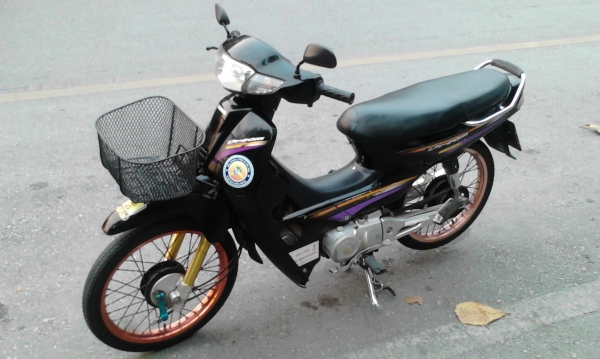 ดรีม  เครื่องพอได้ ไฟติดครบ ถูกสะบัด..