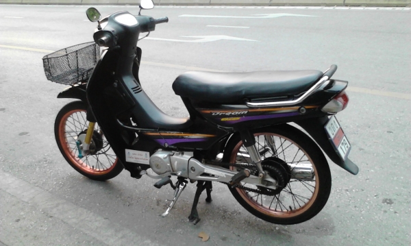 ดรีม  เครื่องพอได้ ไฟติดครบ ถูกสะบัด..