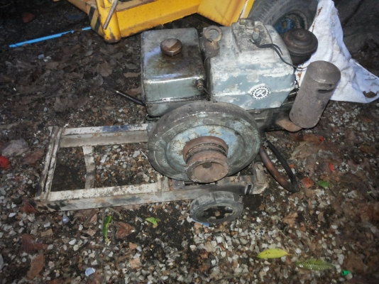 ขายเครื่องสูบน้ำคูโบต้า6.5แรง พร้อมแท่นเครื่องฟิตใหม่พร้อมใช้งาน มี2ตัวให้เลือก