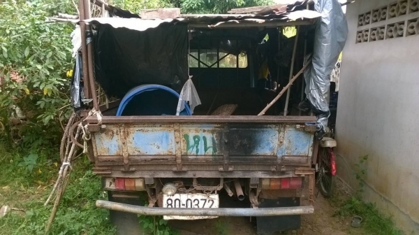 ขายรถบรรทุก 4 ล้อราคาถูก MAZDA เครื่อง ISUZU 74 แรง คัสซีสวย กระบะดีมีคอกเหล็กด้วย เอกสารเล่มทะเบียนมีแต่ขาดหลายปี ราคาต่อรองได้ครับ