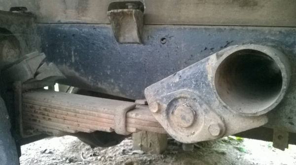 ขายรถบรรทุก 4 ล้อราคาถูก MAZDA เครื่อง ISUZU 74 แรง คัสซีสวย กระบะดีมีคอกเหล็กด้วย เอกสารเล่มทะเบียนมีแต่ขาดหลายปี ราคาต่อรองได้ครับ