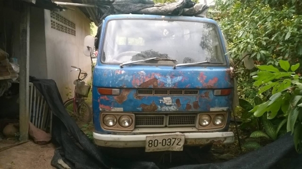 ขายรถบรรทุก 4 ล้อราคาถูก MAZDA เครื่อง ISUZU 74 แรง คัสซีสวย กระบะดีมีคอกเหล็กด้วย เอกสารเล่มทะเบียนมีแต่ขาดหลายปี ราคาต่อรองได้ครับ