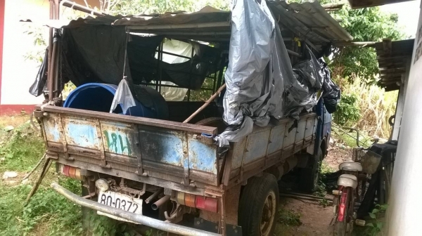 ขายรถบรรทุก 4 ล้อราคาถูก MAZDA เครื่อง ISUZU 74 แรง คัสซีสวย กระบะดีมีคอกเหล็กด้วย เอกสารเล่มทะเบียนมีแต่ขาดหลายปี ราคาต่อรองได้ครับ