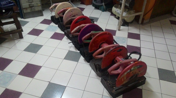 ขายไฟเบอร์ตัดเหล็กยี่ห้อMaktec รุ่นMT240 ขนาดใส่ใบ14นิ้วเสียงนิ่มๆทุกตัวครับ