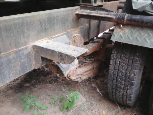 รถ6ล้อ รุ่นใหม่ไทยทำ บรรทุกน้ำ เครืองยนต์ ฮีโน่ eH-700 ช่วงล่าง Fยาง8.25 เครืองปั้มน้ำแยก รถขับใช้งานได้ดีแรงๆ ประหยัดน้ำมัน วิ่งไกลสบาย ครับ***ไม่มีเล่มทะเบียน***ไทยทำ***ไม่ไช้รถนำเข้า"ทำทะเบียนได้ป่าว"ครับ..สำนักงานขนส่ง...