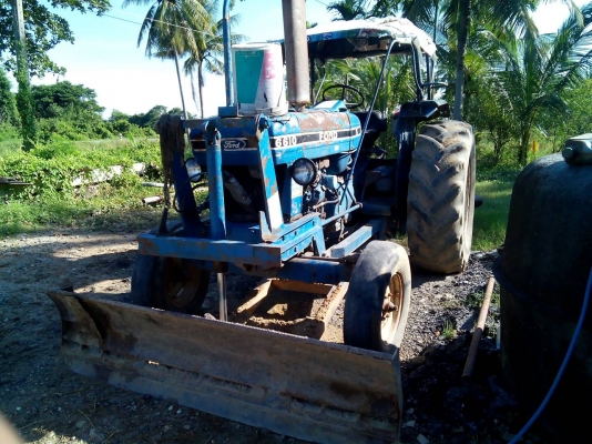 ขายรถไถฟอร์ด 6610