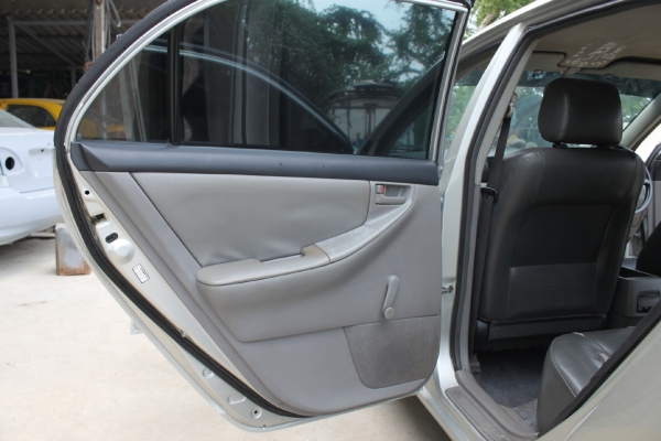 โตโยต้าอัลติส ปี2002 แท็กซี่ปลด รถเดิม ตัวถังดี สีสวยกริ๊บ