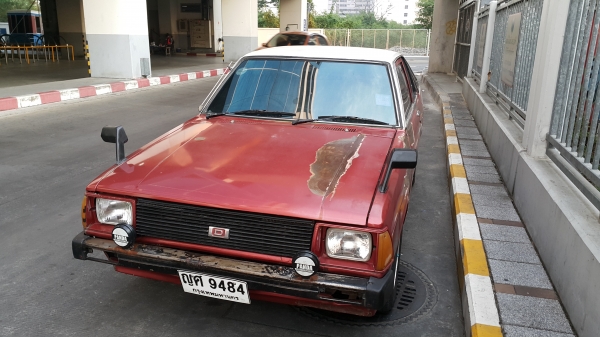 ขายดัสสัน 3 ประตู คูเป้ ราคา 52,000 บาท ติดต่อคุณเอ๋รามอินทราซอย 5 โทร.092-6356419