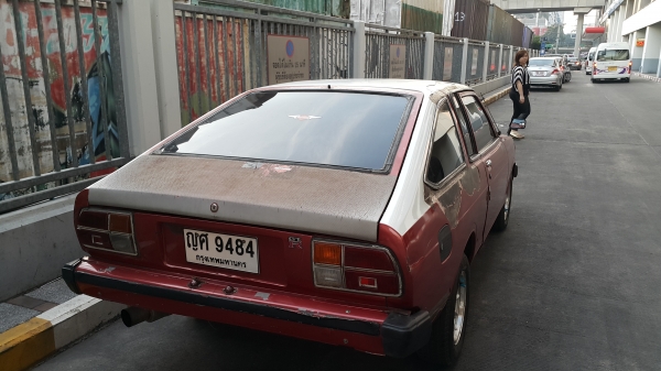 ขายดัสสัน 3 ประตู คูเป้ ราคา 52,000 บาท ติดต่อคุณเอ๋รามอินทราซอย 5 โทร.092-6356419