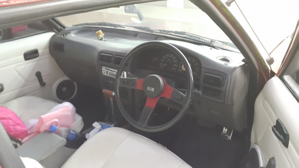 ขายดัสสัน 3 ประตู คูเป้ ราคา 52,000 บาท ติดต่อคุณเอ๋รามอินทราซอย 5 โทร.092-6356419