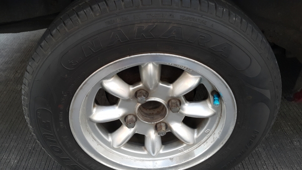 ขายดัสสัน 3 ประตู คูเป้ ราคา 52,000 บาท ติดต่อคุณเอ๋รามอินทราซอย 5 โทร.092-6356419