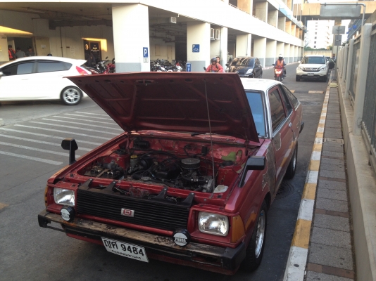 ขายดัสสัน 3 ประตู คูเป้ ราคา 52,000 บาท ติดต่อคุณเอ๋รามอินทราซอย 5 โทร.092-6356419