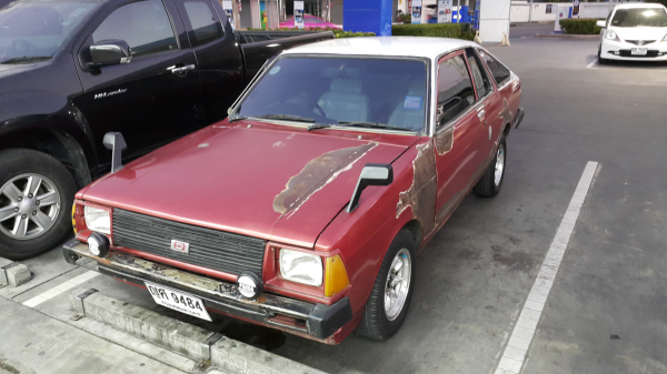 ขายดัสสัน 3 ประตู คูเป้ ราคา 52,000 บาท ติดต่อคุณเอ๋รามอินทราซอย 5 โทร.092-6356419