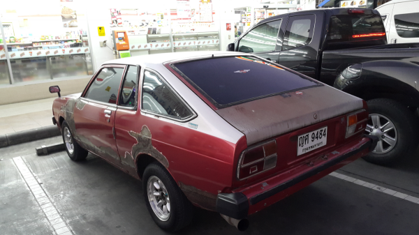 ขายดัสสัน 3 ประตู คูเป้ ราคา 52,000 บาท ติดต่อคุณเอ๋รามอินทราซอย 5 โทร.092-6356419