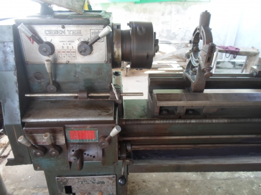 แท่นกลึง 6 ฟุต ยี่ห้อ เชนเย่ 3 เพลา เกียร์บล็อก พร้อมใช้งาน ด่วน !!! 85,000