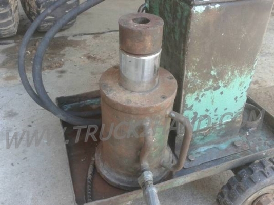 ขายเครื่องมือสำหรับรถบรรทุกยกชุด 8 รายการ