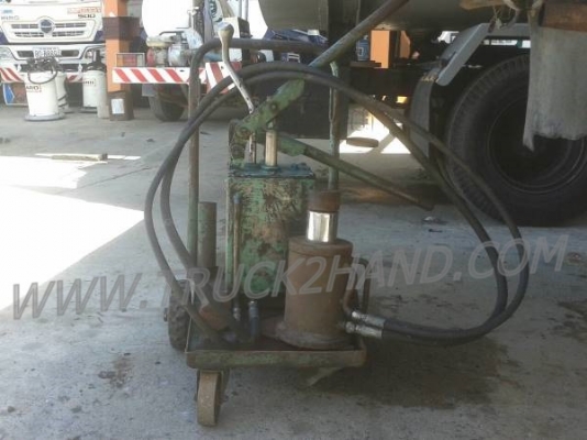 ขายเครื่องมือสำหรับรถบรรทุกยกชุด 8 รายการ