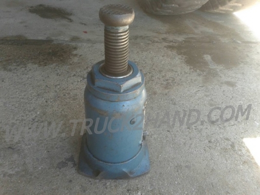 ขายเครื่องมือสำหรับรถบรรทุกยกชุด 8 รายการ