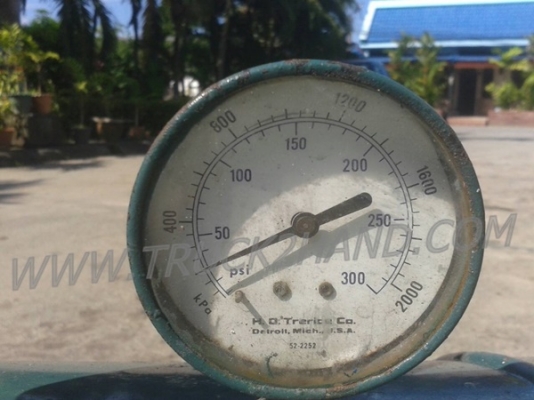 ขายเครื่องมือสำหรับรถบรรทุกยกชุด 8 รายการ