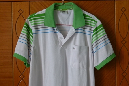 เสื้อโปโล สีขาว ปกคอเขียว ไซร์ L ไม่เคยใส่ ครับๆ สภาพใหม่ 100 \% เสื้อโปโล สีขาว ปกคอเขียว ไซร์ L ไม่เคยใส่ ครับๆ สภาพใหม่ 100 \%