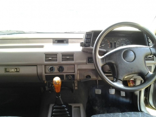 ISUZU 4 ประตู ปี 96 เครื่อง 2500 ISUZU 4 ประตู ปี 96 เครื่อง 2500