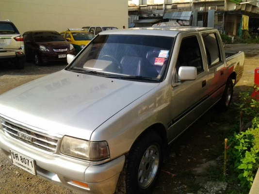 ISUZU 4 ประตู ปี 96 เครื่อง 2500 ISUZU 4 ประตู ปี 96 เครื่อง 2500