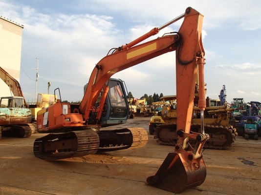 รถแบคโฮเก่าญี่ปุ่น Hitachi EX120-3 ใบแทรคกว้าง 70 cm.