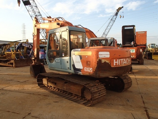 รถแบคโฮเก่าญี่ปุ่น Hitachi EX120-3 ใบแทรคกว้าง 70 cm.