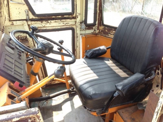 ราคาพิเศษมากๆ รถตัก KOMATSU 510 ยอดนิยม นำเข้าจาก ญี่ปุ่น+++ เดิมๆ ขายถูกมาก 090-986-2521