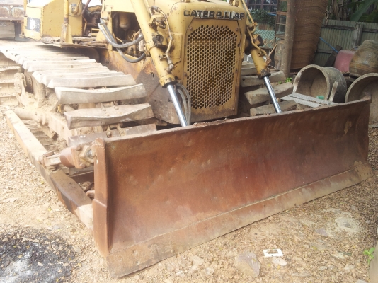 รถแทรคเตอร์CAT  D 4E