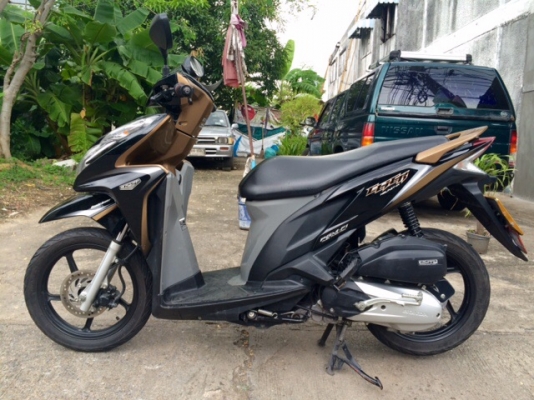 ขาย Click 125i ปี 56 เครื่องเดิม หัวฉีด รถสวย รถมือเดียว ไม่ต้องซ่อม พร้อมใช้งานได้เลย เอกสารครบ ภาษีไม่ขาดครับ