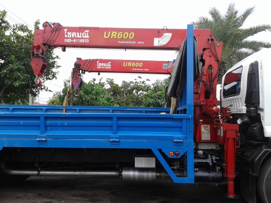 ขายเครน 5 ตัน 5 ท่อน 3 ตัวครับ