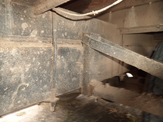 ขายถูกๆคับ250000บาท รถ10ล้อหัวยาวเทเลอร์เข็นรถเกียวเครื่อง145แรง เอกสารครบ