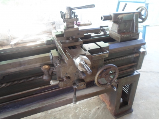แท่นกลึง 6 ฟุต พร้อมใช้ไฟบ้าน 3 เพลา เกียร์บล็อก ด่วน !!! 85,000