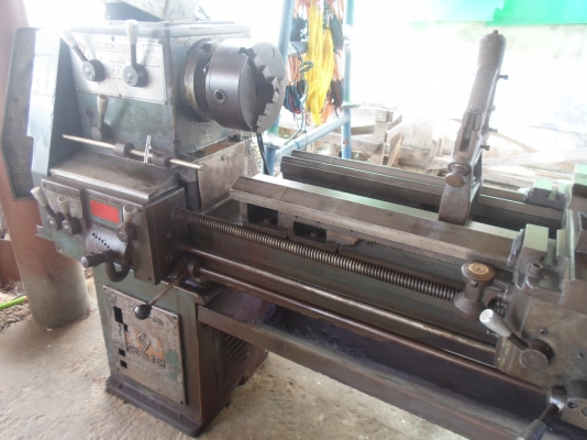 แท่นกลึง 6 ฟุต พร้อมใช้ไฟบ้าน 3 เพลา เกียร์บล็อก ด่วน !!! 85,000
