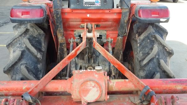 ขายรถL3608 พร้อมอุปกรณ์ ใบมีดดัน+ผานพรวน+จอบหมุน