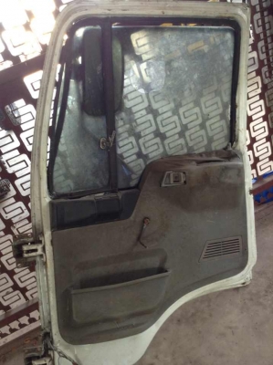 ประตูขวา HINO สิงห์ไฮเทค ประตูขวาNISSAN 430 และประตูอื่นๆ (ติดต่อ ศุภากร 081-4252943)