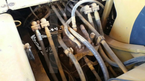 ขายรถขุดแบ็คโคKOMATSU200-6 เล่มทะเบียนจัดไฟแนนซ์ได้ ไฟฟ้าเต็มแอร์เย็นเครื่องดี บูมสวย สภาพพร้อมลุยงาน ช่วงล่างเต็ม