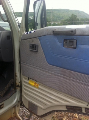 หกล้อ HINO FB 120 แรงม้า กระจกไฟฟ้าปี 38 หัวเดิมบางไม่เคยทำสี เครื่องแน่น คัสซีสวย ทะเบียนพร้อมโอน ยาว 5 เมตร รถเดิมๆ พร้อมใช้งาน หกล้อ HINO FB 120 แรงม้า กระจกไฟฟ้าปี 38 หัวเดิมบางไม่เคยทำสี เครื่องแน่น คัสซีสวย ทะเบียนพร้อมโอน ยาว 5 เมตร รถเดิมๆ พร้อมใช้งาน