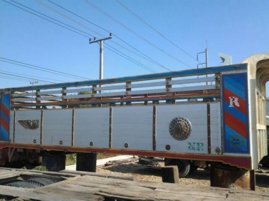 กระบะสิบล้อมิเนียม พร้อมกระบอกดั้ม สวยๆ ยกลงจาก F18 จร้า