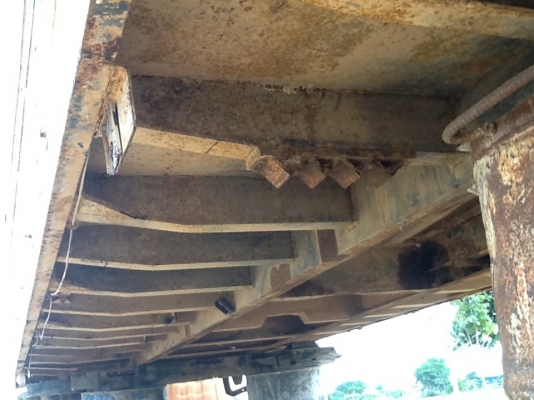 กระบะสิบล้อมิเนียม พร้อมกระบอกดั้ม สวยๆ ยกลงจาก F18 จร้า