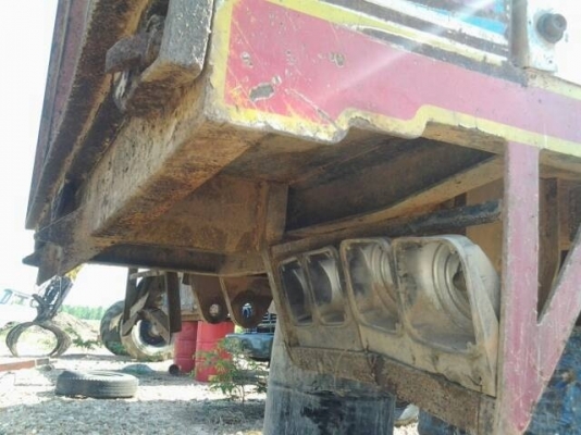 กระบะสิบล้อมิเนียม พร้อมกระบอกดั้ม สวยๆ ยกลงจาก F18 จร้า