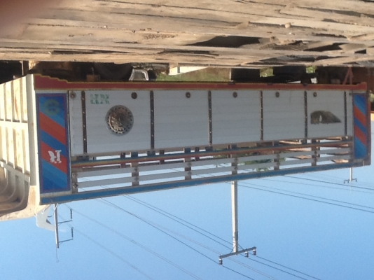 กระบะสิบล้อมิเนียม พร้อมกระบอกดั้ม สวยๆ ยกลงจาก F18 จร้า