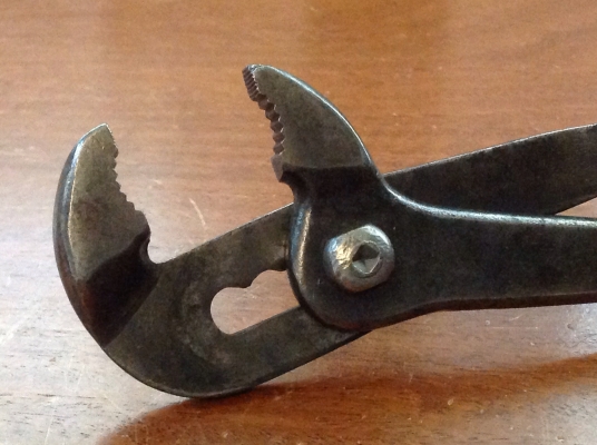 ขายคีมคอเลื่อนหัวนกแก้วโบราณ VINTAGE CARLSON 7" ขายคีมคอเลื่อนหัวนกแก้วโบราณ VINTAGE CARLSON 7"