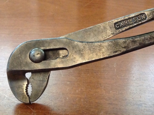 ขายคีมคอเลื่อนหัวนกแก้วโบราณ  VINTAGE  CARLSON 7"